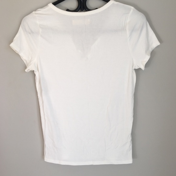 Hollister white tee - Picture 2 of 3